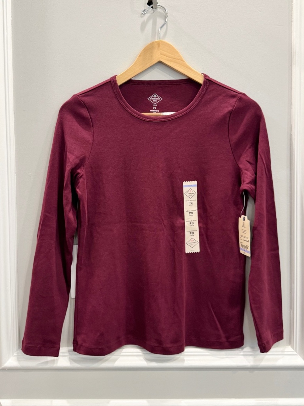 NWT St. John's Bay Essential Long Sleeve Crewneck Tee Burgundy Red Petite Small